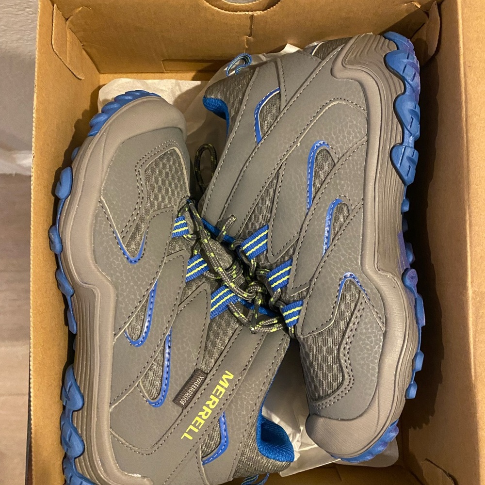 Merrell Kids' Moab Speed Mid Waterproof Hiking Boot